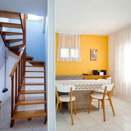 House Ivo Ferienhaus Stomorska