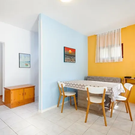 Ferienhaus House Ivo *