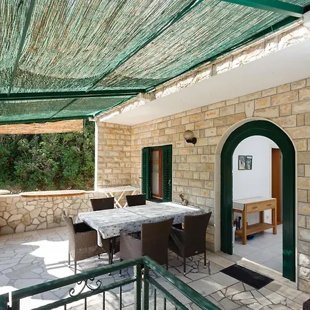 House Ivo Holiday home